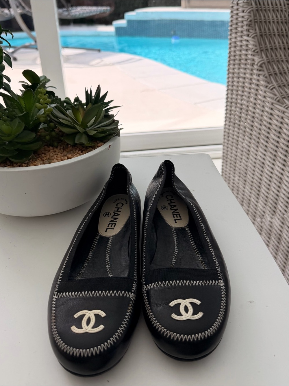 CHANEL Black Leather CC Logo Slip-On Ballet Flats